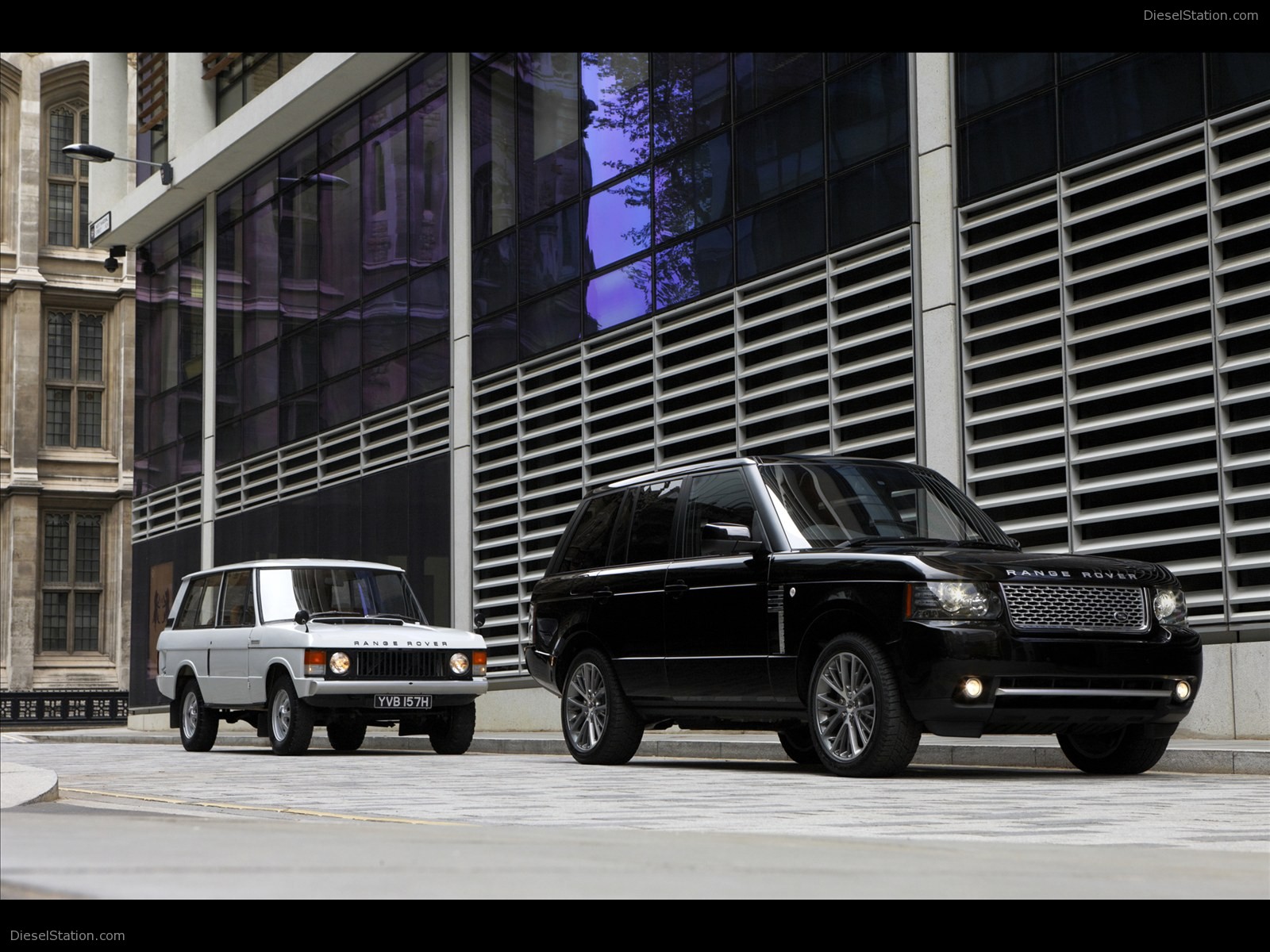 Land Rover Range Rover Black Edition 2011 Land Rover Range Rover Black Edition 2011